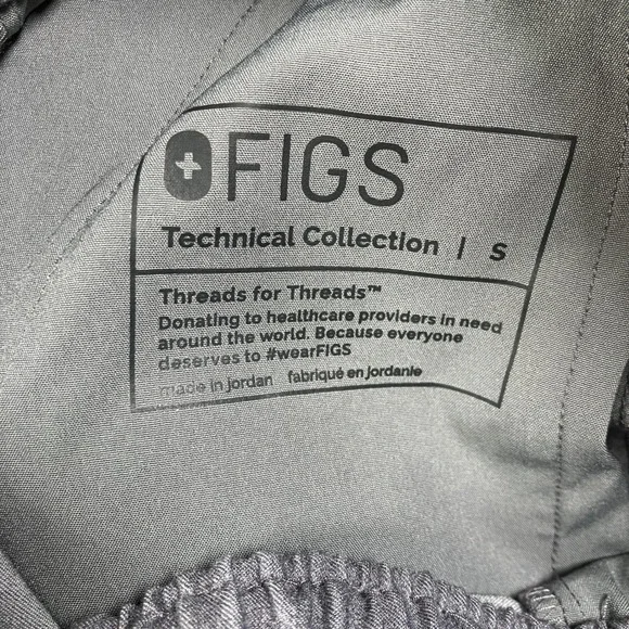 FIGS Technical Collection Scrubs Set Women XXS Top S Pants Graphite Grey Heather - Picture 11 of 15